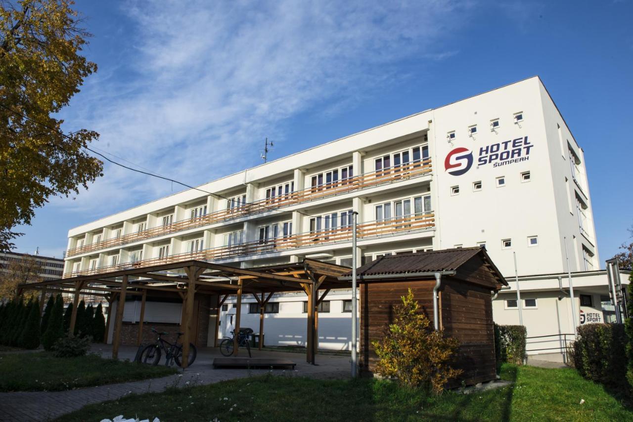 Hotel Sport 顺佩尔克 外观 照片